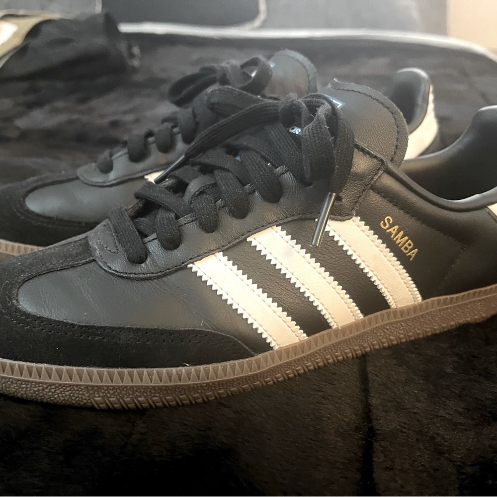 Adidas SAMBA!!! IN Great shape!!! 7.5!!!